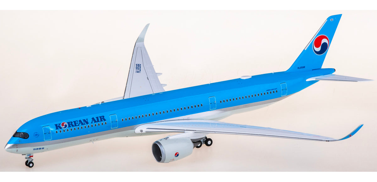B-Models 1:200 大韓航空 A350-900 HL8598 www.JetCollector.com: Korean Air A350-900 w/stand HL8598 1:200