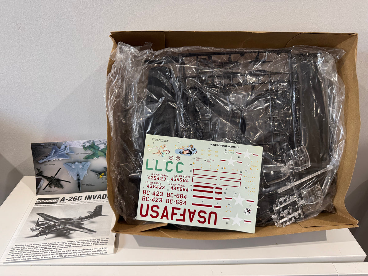 Monogram 1/48 US A/B-26 Invader OPEN BOX MGM5508C – Burbank
