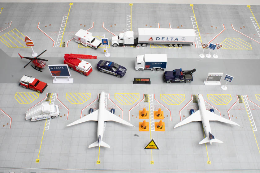 Daron Large Airport Playset Delta Airlines DT4992 – Burbank's