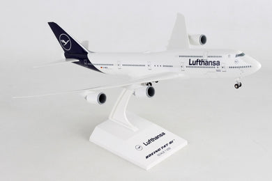 Skymarks 1/200 Lufthansa Boeing 747-8I Plastic Replica SKR1040