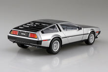 Load image into Gallery viewer, Aoshima 1/24 1982 DeLorean DMC-12 06435 NEW TOOLING COMING SOON