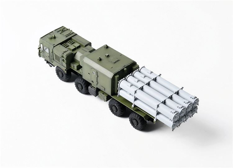 Modelcollect 1/72 Russian BAL-E Missile System MZKT Chassis