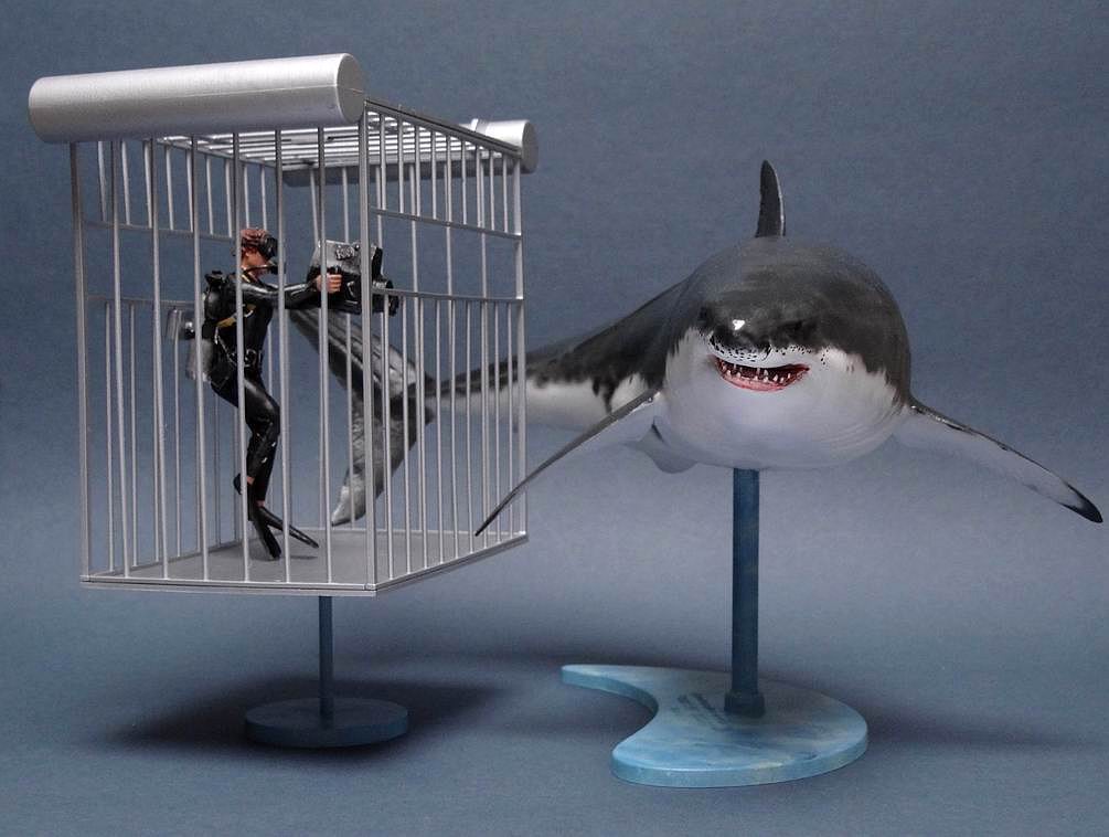 Pegasus Great White Shark 9501 – Burbank's House of Hobbies