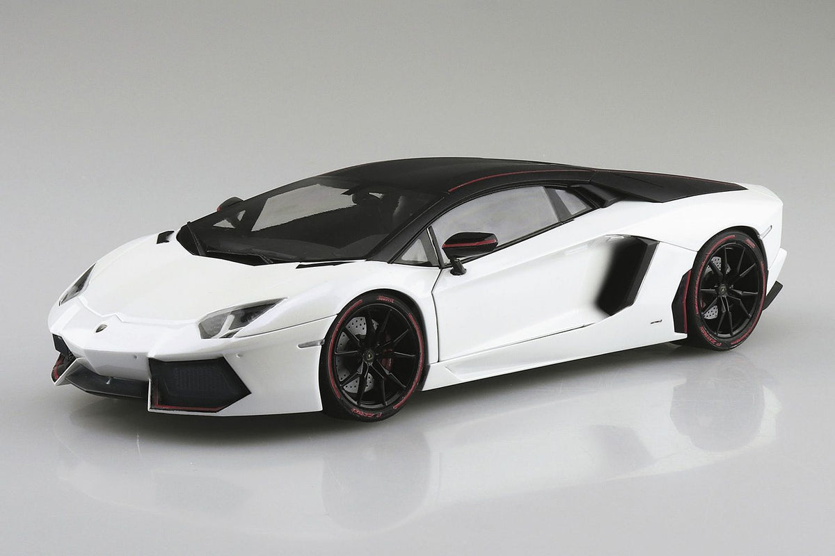 Aoshima 1/24 Lamborghini Aventador Pirelli Edition 20212