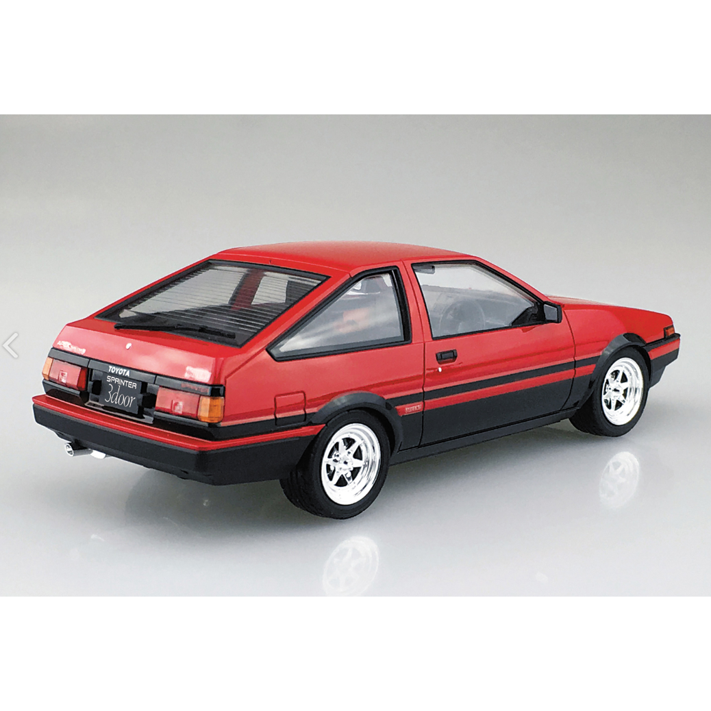Aoshima 1/24 Toyota AE86 Sprinter Trueno Red / Black Painted Body