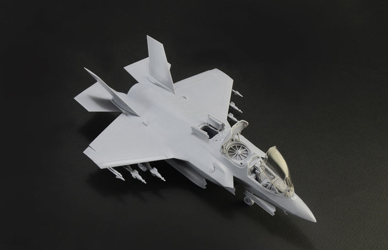 Italeri 1/72 US F-35B Lightning II STOVL Version 1425' – Burbank's