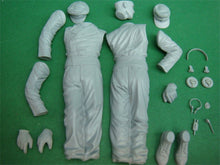 Load image into Gallery viewer, Classy Hobby 1/16 German Wehrmacht Panzer Crew (Driver) MC16004