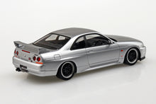 Load image into Gallery viewer, Aoshima Snap Kit 1/32 Nissan GT-R R33 Sonic Silver 15-SP4 06641