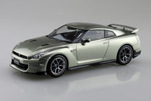 Load image into Gallery viewer, Aoshima Snap Kit 1/32 Nissan Skyline GT-R R35 Custom Wheel Millennium Jade #03-UM 06547' (Copy)