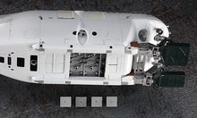 Load image into Gallery viewer, Hasegawa 1/72 Manned Research Submersible Shinkai 6500 54001