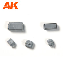 Load image into Gallery viewer, AK Interactive 1/35 Technical Riders AK35017