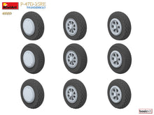 Load image into Gallery viewer, Miniart 1/48 US P-47D-25RE Thunderbolt "Basic Kit" 48009