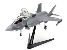 Load image into Gallery viewer, Tamiya 1/48 Tamiya F-35B Lightning II 61125