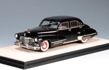 Load image into Gallery viewer, Stamp Models 1/43 1942 Cadillac Sixty Special Black STM42213