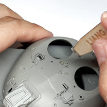 Load image into Gallery viewer, Liang Model 1/35 Modern Flexible Shoeprint Tools Liang-0406b