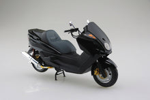 Load image into Gallery viewer, Aoshima 1/12 Yamaha SG03J Majesty C '06 With Custom Parts 06325