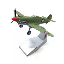Load image into Gallery viewer, Diecast Warbirds 1/72 Curtiss P-40B Warhawk FS040A