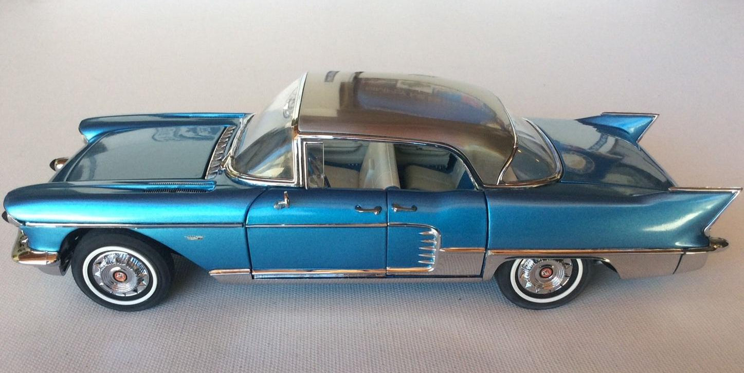 Franklin Mint 1/24 1957 Cadillac Brougham B11D028 – Burbank's