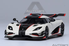 Load image into Gallery viewer, AUTOart 1/64 Koenigsegg ONE:1 (Pebble White/ Carbon Fiber) 20041