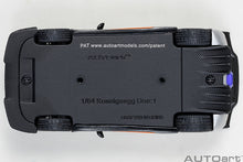 Load image into Gallery viewer, AUTOart 1/64 Koenigsegg ONE:1 (Moon Grey/ Carbon Fiber) 20042