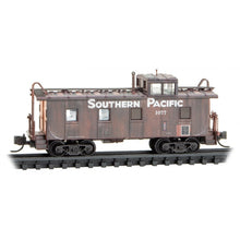 Load image into Gallery viewer, Micro-Trains MTL N Southern Pacific Weathered Caboose 3-Pack 983 05 054