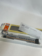 Load image into Gallery viewer, Con Cor HO 72' Pass Car Kit Observation Santa Fe 0001-000970