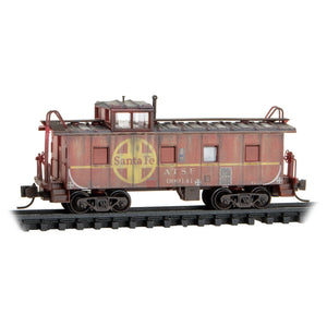 Micro-Trains N ATSF Caboose 36' Riveted Steel Cabooses Weathered 3-Pack 983 02 259