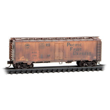 Load image into Gallery viewer, Micro-Trains MTL N PFE 40' Steel Ice Reefers Weathered 2-Pack 983 05 098 SALE