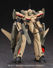 Load image into Gallery viewer, Hasegawa 1/72 Macross Frontier VF-19EF/A Battroid Isamu Special 65893
