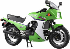 Aoshima 1/12 Kawasaki GPz900R Ninja Green/White Pre Built 109205