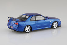 Load image into Gallery viewer, Aoshima Snap Kit 1/32 Nissan Skyline GT-R R34 Bayside Blue 11-SP1 06630