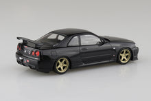 Load image into Gallery viewer, Aoshima Snap Kit 1/32 Nissan Skyline GT-R R34 Black Pearl 11-SP2 06631