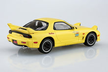 Load image into Gallery viewer, Aoshima 1/32 Initial D Mazda RX-7 FC3S Keisuke's FD #CM-2 20042