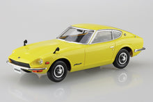 Load image into Gallery viewer, Aoshima Snap Kit 1/32 Nissan 240Z Fairlady Yellow 06257'