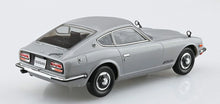 Load image into Gallery viewer, Aoshima Snap Kit 1/32 Nissan 240Z Fairlady Silver 06258'