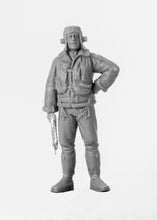 Load image into Gallery viewer, ICM 1/32 British RAF Pilots 1939/45 3 Figures 32105