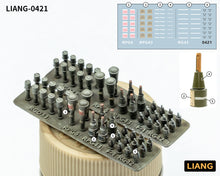 Load image into Gallery viewer, Liang Model 1/35 Russian WWII Grenades Liang-0421