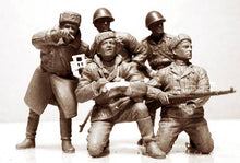 Load image into Gallery viewer, MasterBox 1/35 Russian Infantry Korsun-Shevchenkovskiy 1944 MB3529^