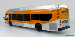Iconic Replicas 1/64 NFI Xcelsior NX40 Transit LA Metro 64-0426