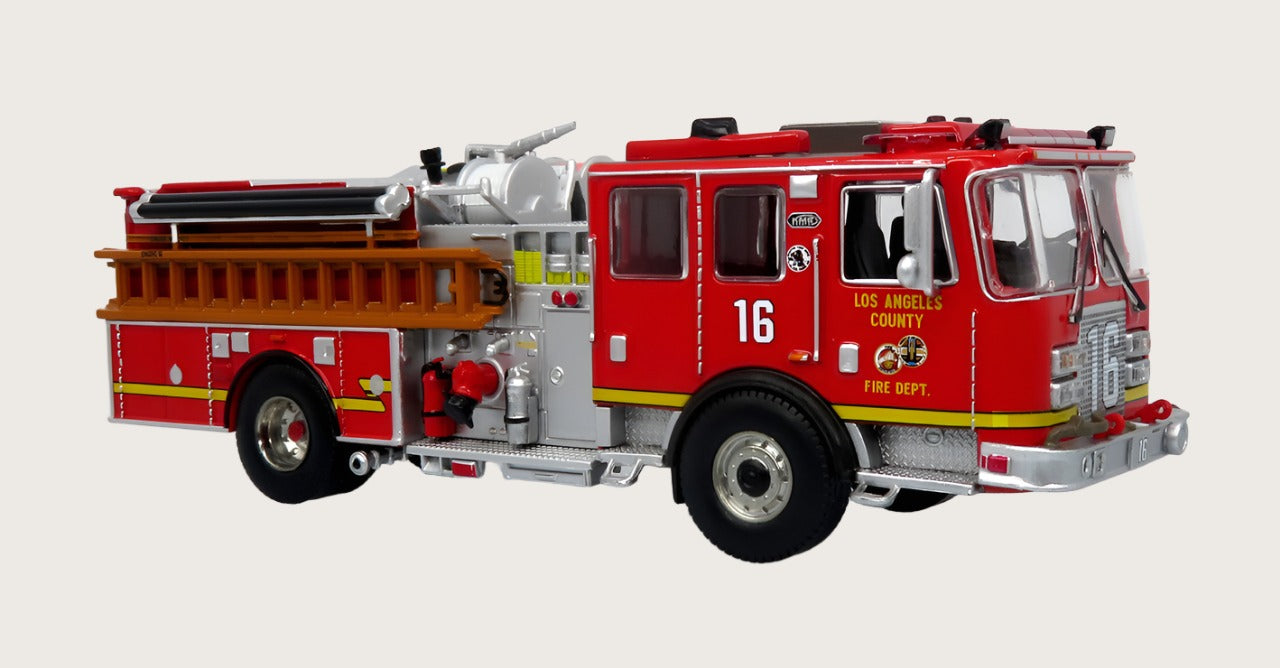 Iconic Replicas 1/64 KME Predator Fire Engine LACFD - Engine 16 64-0456