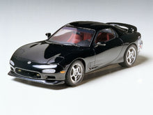 Load image into Gallery viewer, Tamiya 1/24 Mazda RX-7 R1 24116