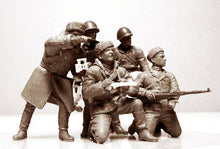 Load image into Gallery viewer, MasterBox 1/35 Russian Infantry Korsun-Shevchenkovskiy 1944 MB3529^