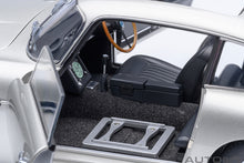 Load image into Gallery viewer, AUTOart 1/18 Aston Martin DB5 "Goldfinger" w/Weapons Silver 70296