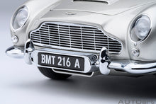 Load image into Gallery viewer, AUTOart 1/18 Aston Martin DB5 "Goldfinger" w/Weapons Silver 70296