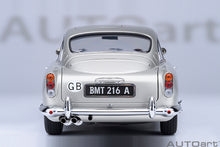 Load image into Gallery viewer, AUTOart 1/18 Aston Martin DB5 "Goldfinger" w/Weapons Silver 70296