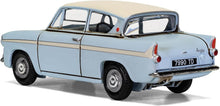 Load image into Gallery viewer, Corgi  Harry Potter Flying Ford Anglia with Harry &amp; Ro C99725