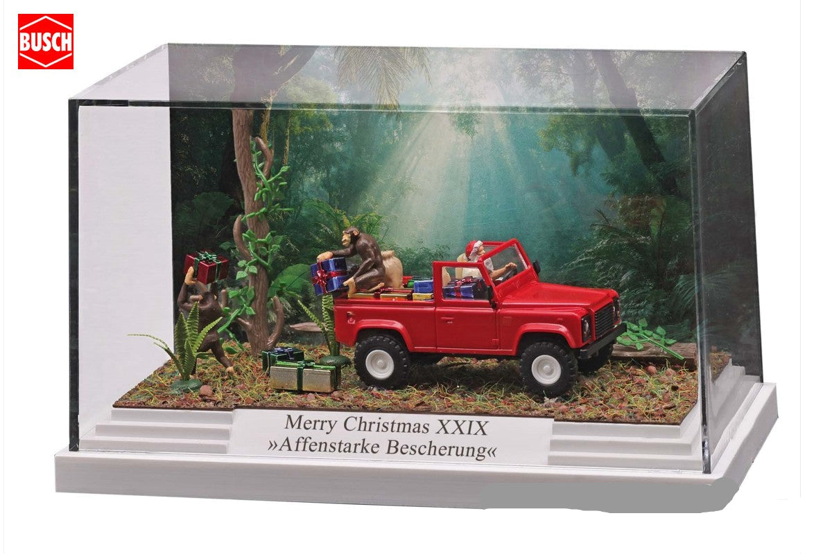 Busch 1/87 HO Merry Christmas XXIX Santa in Land Rover Diorama #29