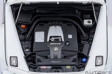 Load image into Gallery viewer, AUTOart 1/18 Mercedes-AMG G63 2019 Brilliant White Metallic 76356