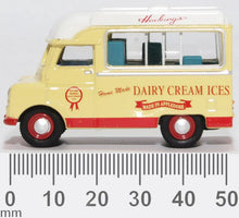 Load image into Gallery viewer, Oxford 1/76 Bedford CA Hockings Ice Cream Truck 76CA030