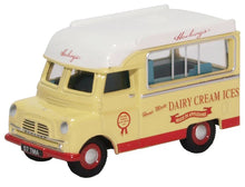 Load image into Gallery viewer, Oxford 1/76 Bedford CA Hockings Ice Cream Truck 76CA030